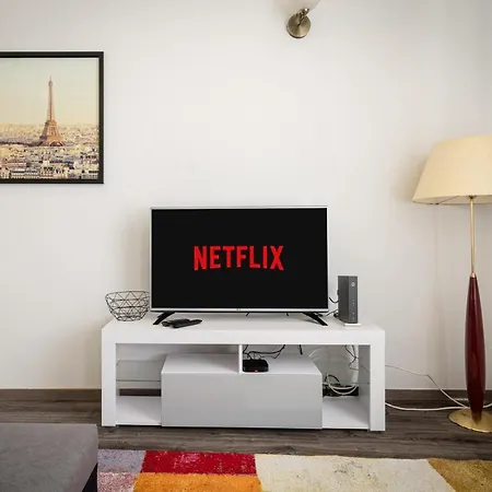 Szentkiralyi Apartman 2