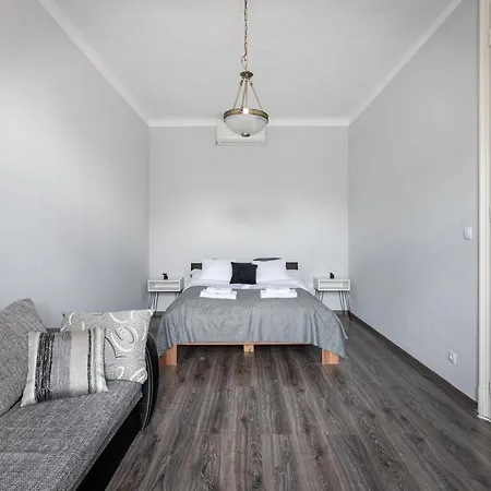 Szentkiralyi Apartman 2 Lägenhet