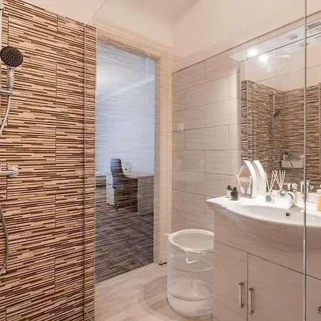 Szentkiralyi Apartman 2 * Budapest